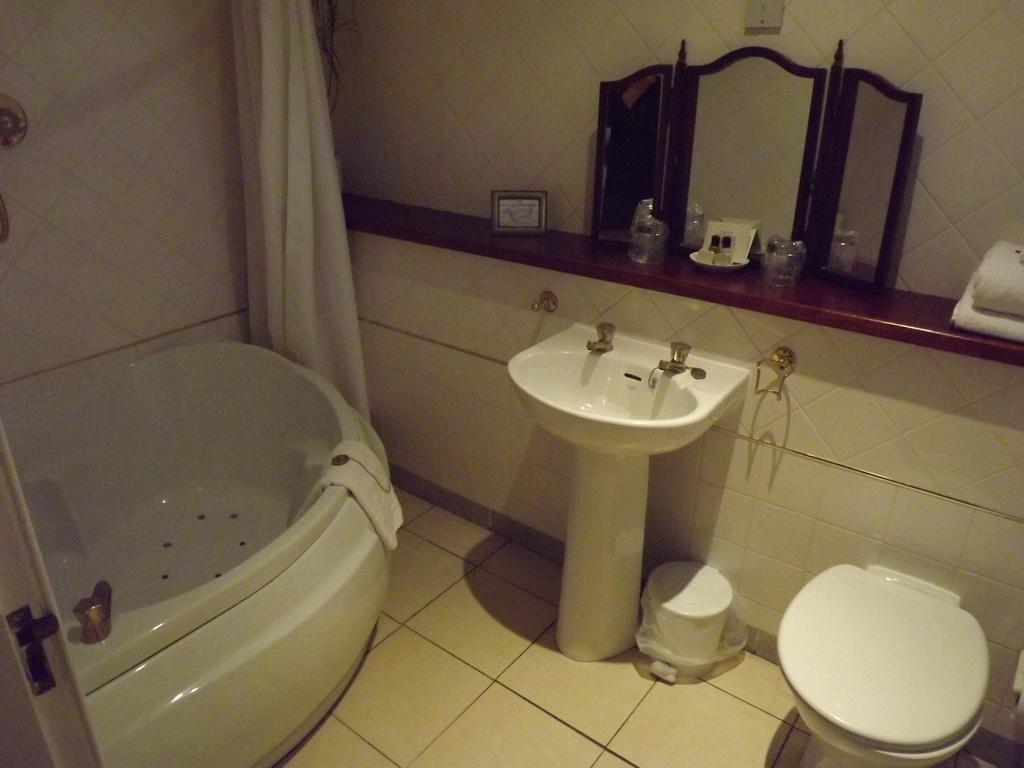 The Hotel Broughty Ferry Dundee Bagian luar foto